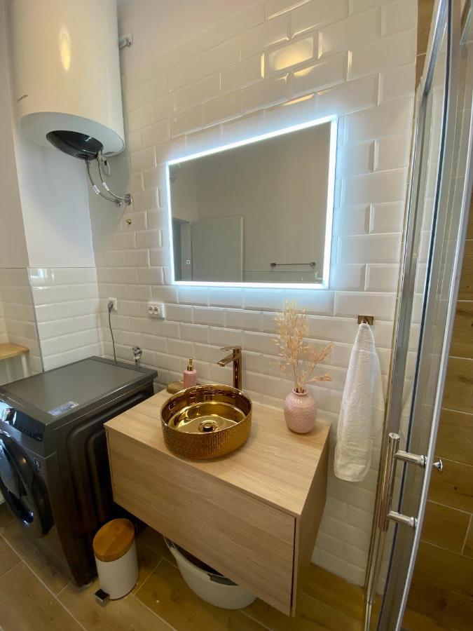 Lumar Holidays And Apartments Preko Exterior foto